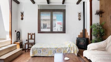 1 slaapkamer, een strijkplank/strijkijzer, gratis wifi, beddengoed