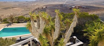 Holiday Home 'Finca La Calerita B' with Sea View