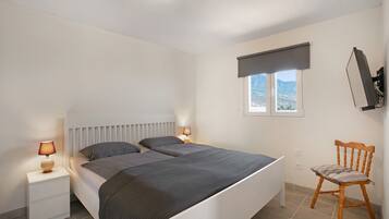 1 bedroom, iron/ironing board, free WiFi, bed sheets