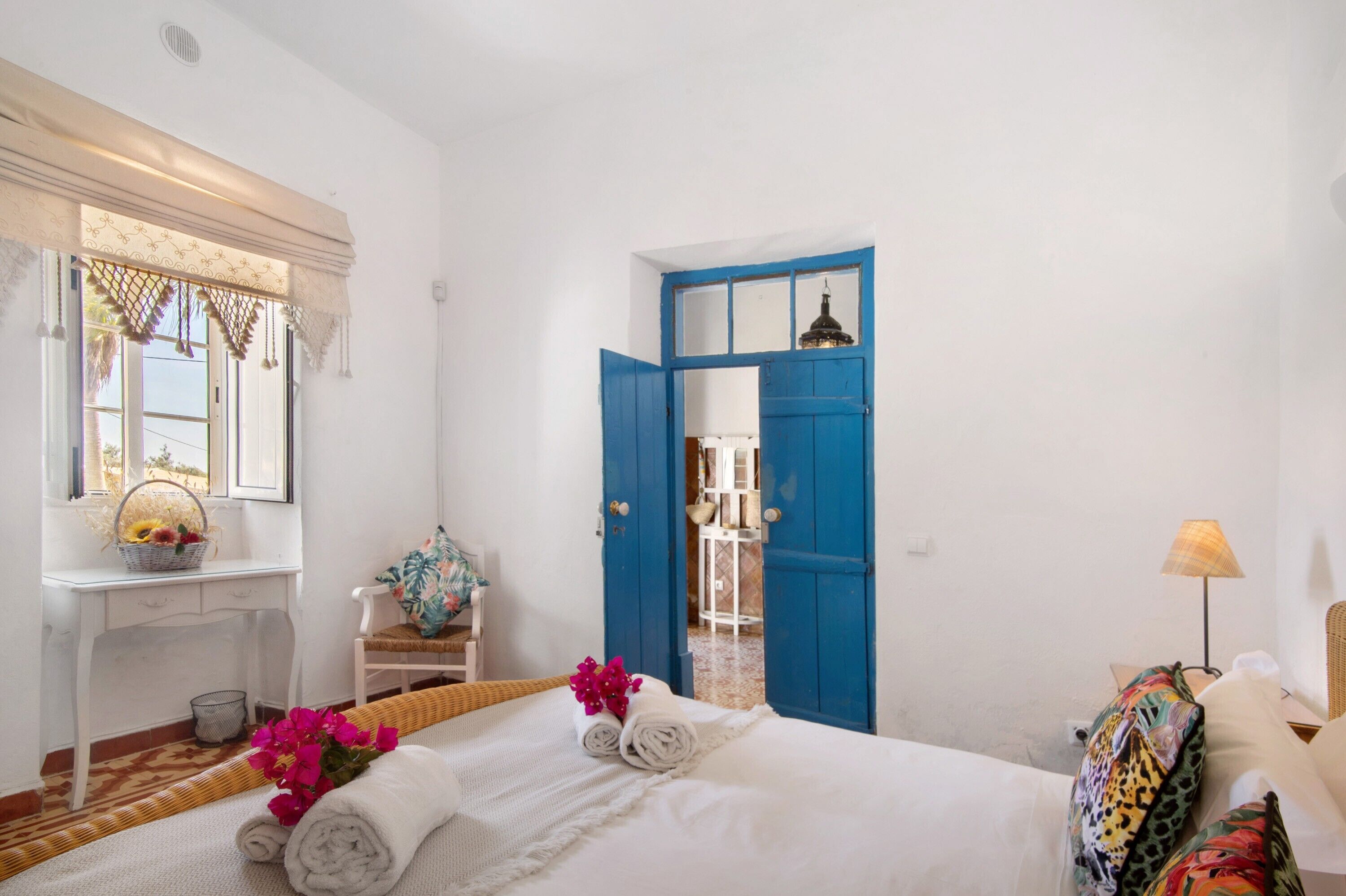7 habitaciones, tabla de planchar con plancha y wifi gratis 