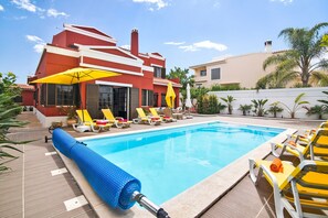 Pool - Villa 'Sunshine House' with Private Pool, Wi-Fi and Air Conditioning (Faro)