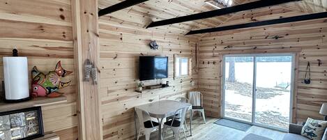 智能電視、DVD 播放機