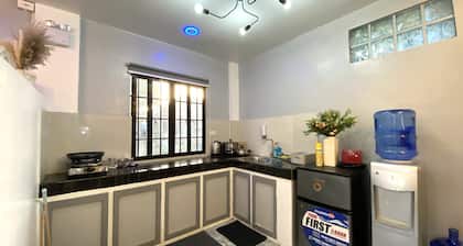Can Accommodate up to 10 Guests - Near Virac Airport