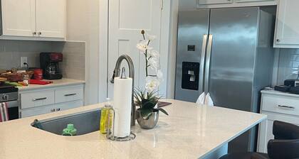 PERFECT AGGIE HOME AWAY FROM HOME