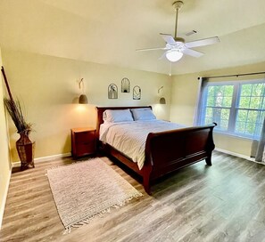 4 bedrooms, WiFi, bed sheets