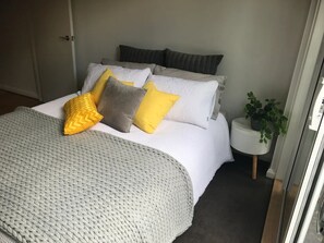 1 chambre, fer et planche à repasser, Wi-Fi gratuit, draps fournis