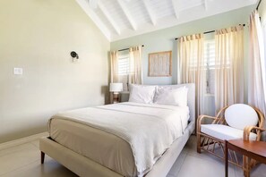 3 bedrooms, desk, iron/ironing board, WiFi