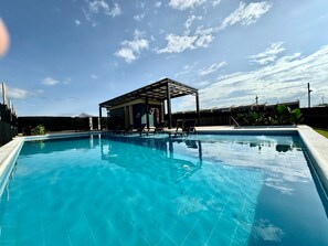 Utomhuspool