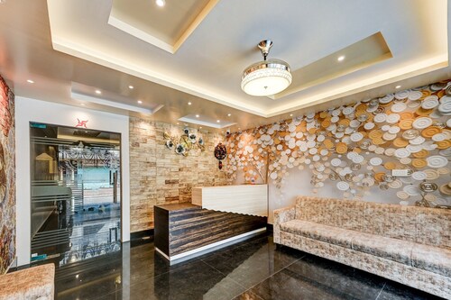 Capital O Hotel Subhadarsan