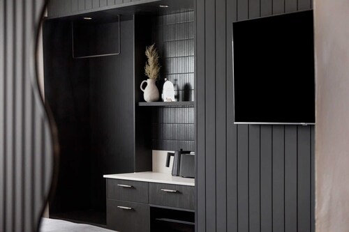 The Lodge - Room 4 - Luxury Central private Rooms, Free wifi