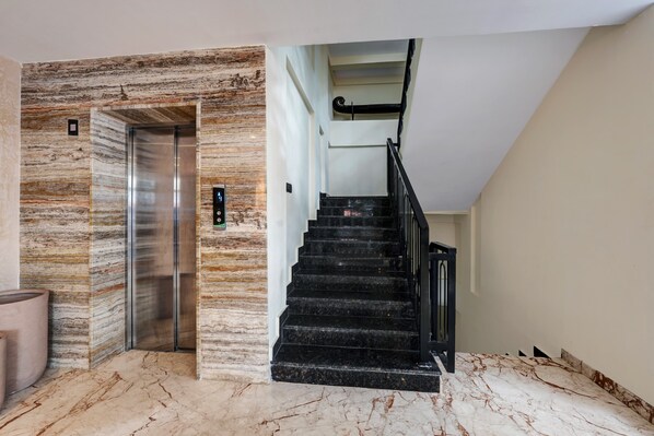 Exterior - Townhouse 1010 The Fern Suites (Hyderabad)