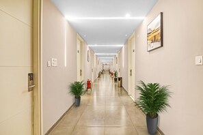 Lobby - Townhouse 1010 The Fern Suites (Hyderabad)