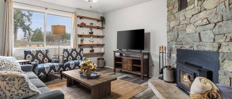 Smart-TV, peis og kontorer