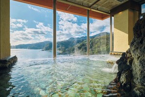室內 Spa 池