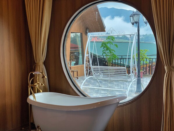 ラグジュアリー バンガロー | 防音設備、WiFi (無料)