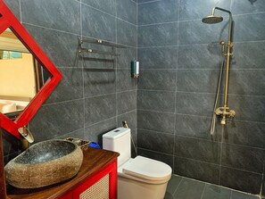Luxury Bungalow | Bathroom | Free toiletries, hair dryer, slippers - Alley House (Sa Pa)