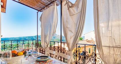 La Vantina House in the Heart of the Old Town.