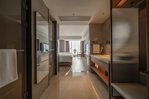 Superior Twin | Free minibar items, in-room safe, laptop workspace, blackout drapes