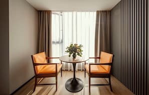 Superior Twin | City view