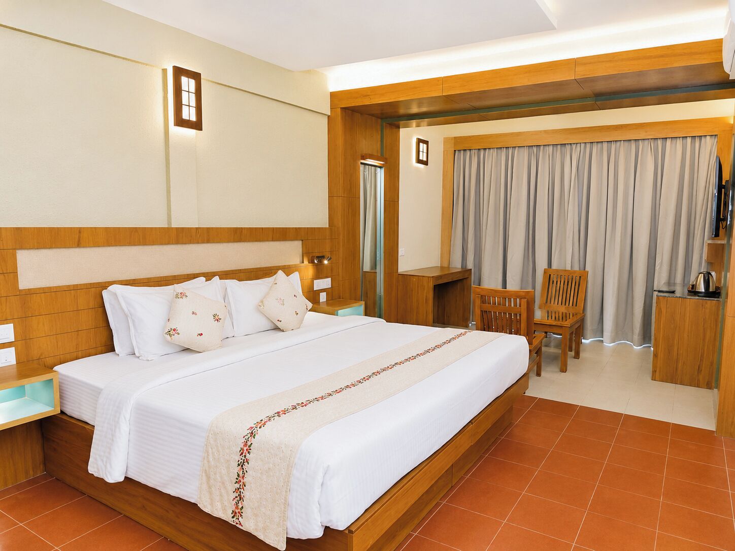 Standard Double Room, Lake View | Select Comfort beds, desk, blackout drapes, soundproofing