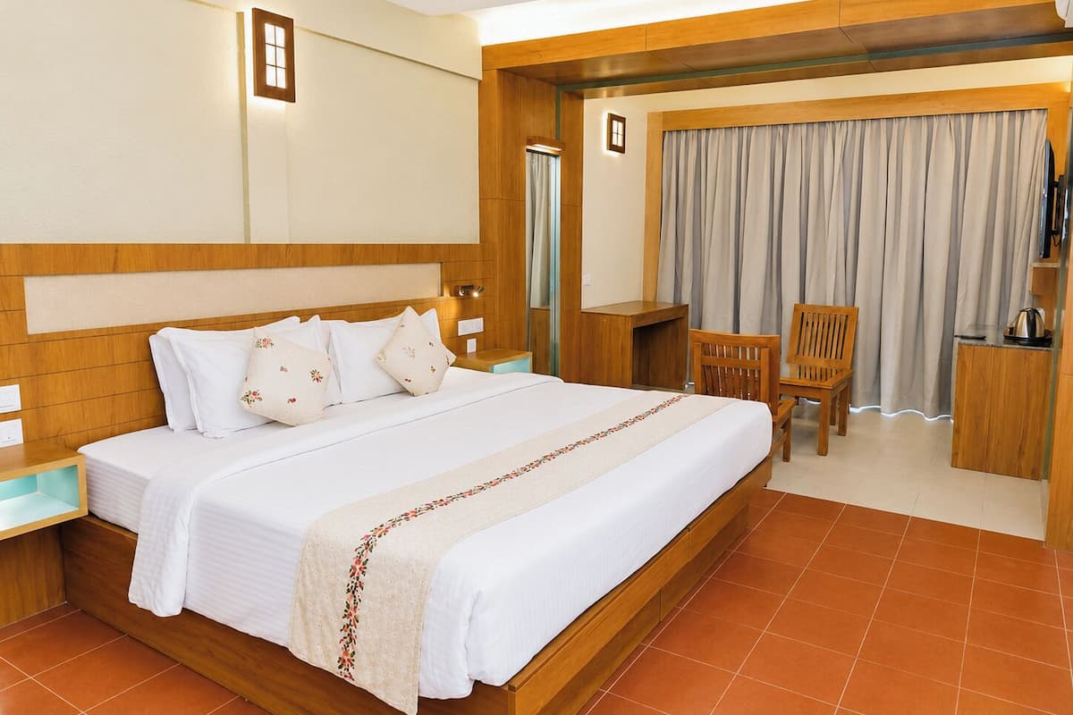 Standard Double Room, Lake View | Select Comfort beds, desk, blackout drapes, soundproofing