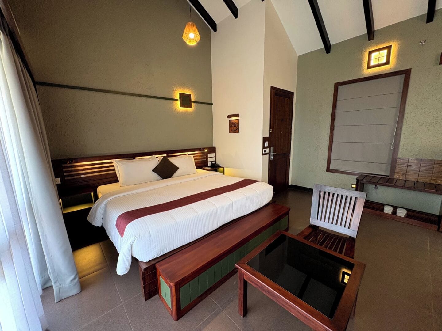 Quarto casal premium | Camas Select Comfort, individualmente decorados