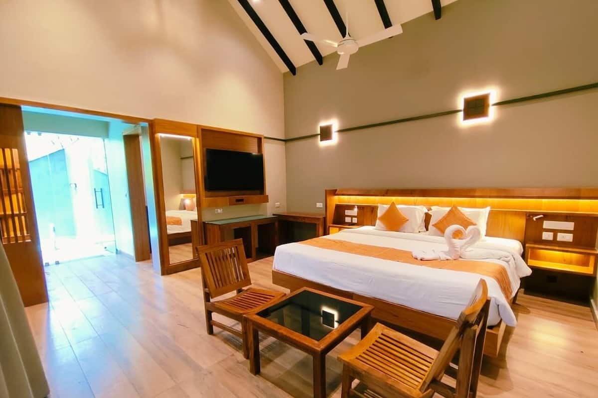 Villa | Select Comfort beds, individually decorated, individually furnished