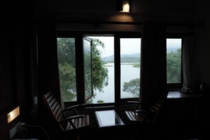1 bedroom, Select Comfort beds, individually decorated