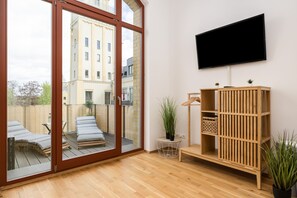 Smart TV - Strandloft Inkl. Tiefgaragenstellplatz und Balkon, Zentrumsnah (Chemnitz)