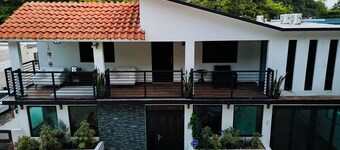 Private Suite at Dorado Withe House