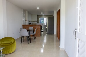 Dining - Comodo Apto 3 Habitaciones y 2 Baños (Santa Marta)