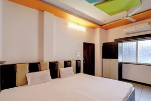 标准双人房 | 免费 WiFi