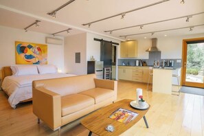 1 غرفة نوم ومكتب ومكواة/لوح كي وواي فاي مجانًا