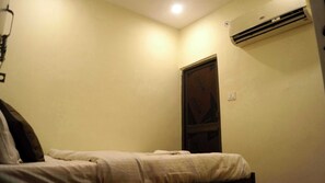 Classic-Doppel- oder -Zweibettzimmer