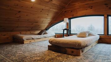 5 bedrooms, free WiFi, bed sheets