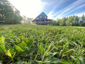 Property grounds - The Lodge by Towanda & Sayre PA – Hot Tub, Fire Pit, Game Room & More (Ulster)