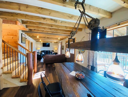 The Lodge by Towanda & Sayre PA – Hot Tub, Fire Pit, Game Room & More