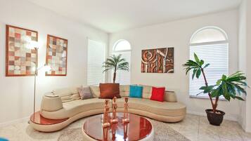 6 bedrooms, individually decorated, individually furnished