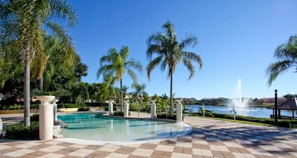 It465 - 4 Townhome in Encantada Resort, Sleeps Up To 10, Just 3 Miles To Disney