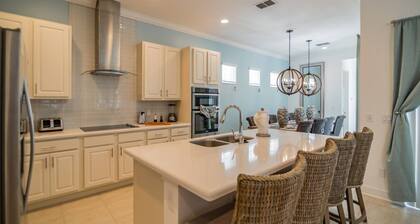 It2935 - 5 Bed Townhouse in Reunion Resort, Sleeps Up To 14, Just 6 Miles To Disney