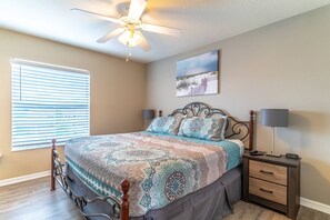 3 室のベッドルーム、客室ごとに異なる装飾、客室ごとに異なるインテリア