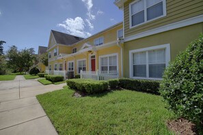 Property grounds - It5151 - 3 Townhome in Villas at Seven Dwarfs Lane, Sleeps Up To 9, Just 6 Miles To Disney (Kissimmee)