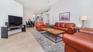 4 Schlafzimmer, individuell dekoriert, individuell eingerichtet