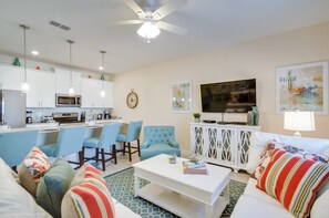 4 habitaciones, decoración personalizada y muebles diferentes 