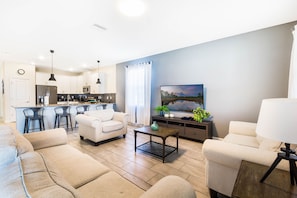 9 bedrooms, individually decorated, individually furnished - Fs9563ha - Champions Gate Resort - 9 Bed 5 Baths Villa (Davenport)