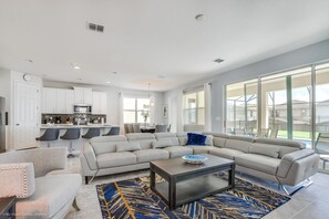 4 habitaciones, decoración personalizada y muebles diferentes