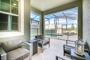 4 bedrooms, individually decorated, individually furnished