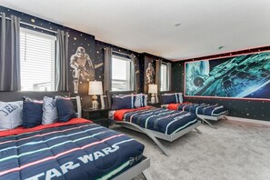 9 Schlafzimmer, individuell dekoriert, individuell eingerichtet