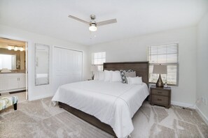 4 dormitorios, decoración individual, mobiliario individual