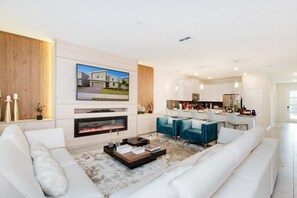 9 bedrooms, individually decorated, individually furnished - Fs9834ha - Champions Gate Resort - 9 Bed 5 Baths Villa (Davenport)